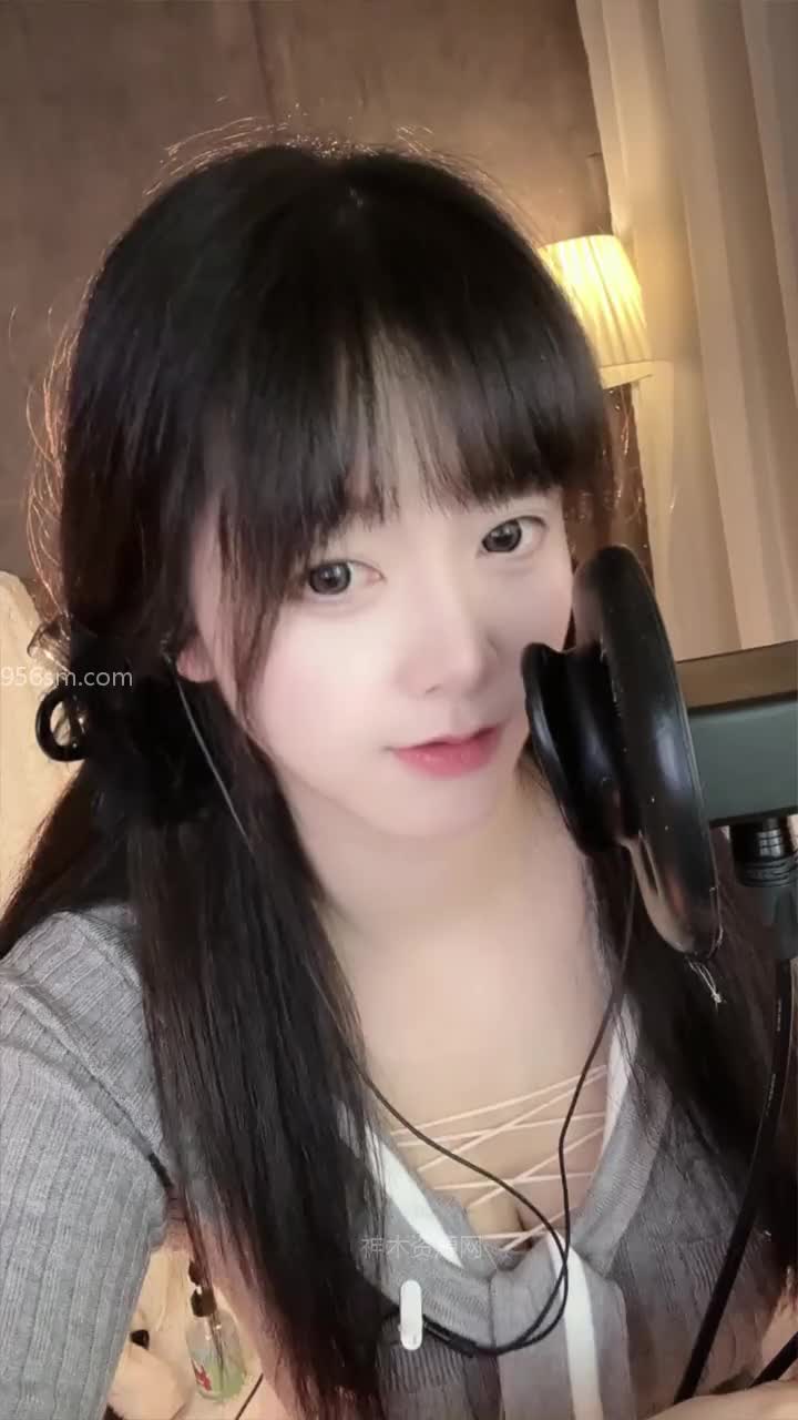 #缇雅99 大头舔耳 76