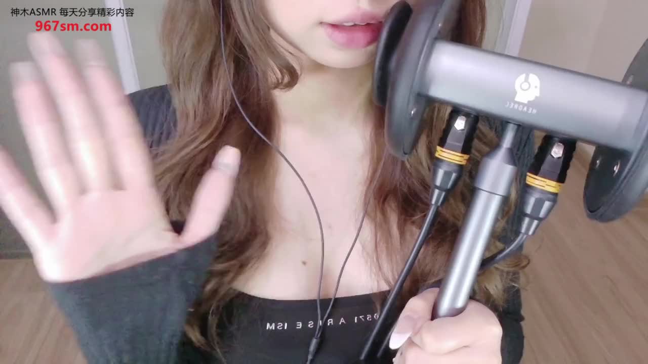 #小喵煮面 左右环绕舔耳&孔雀鱼